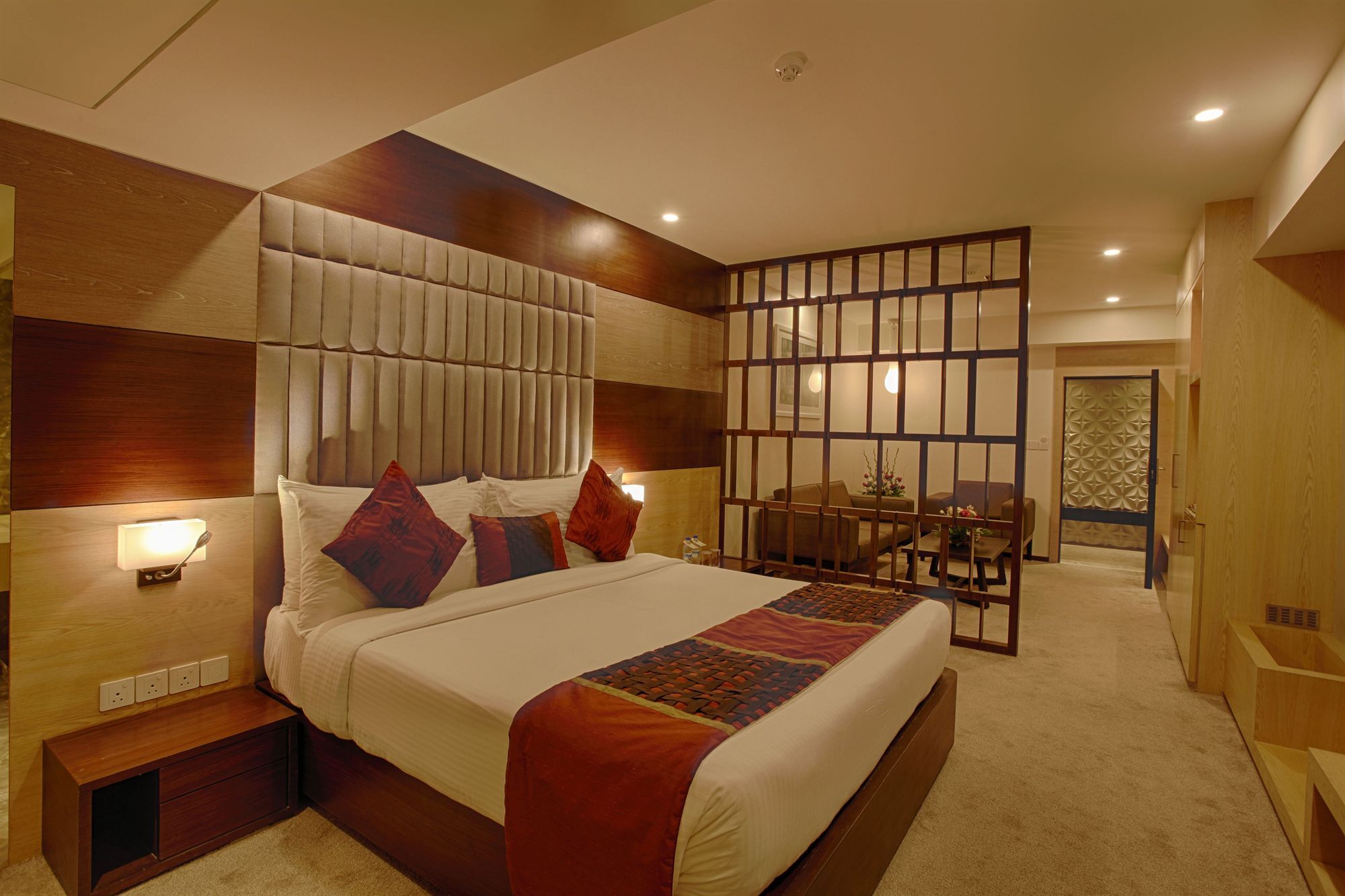Hotel Levana, Hazratganj Lucknow Zewnętrze zdjęcie